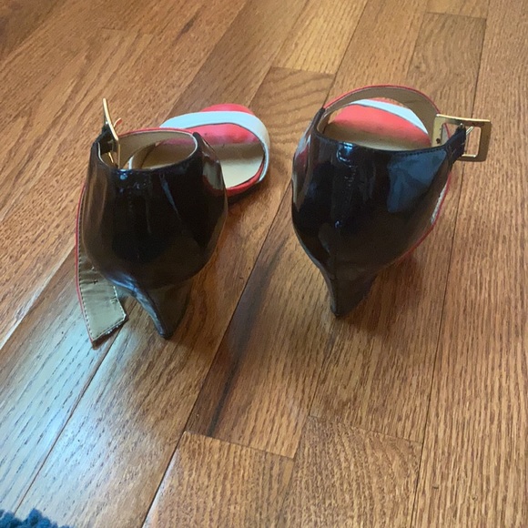 Nine West size 8 sandals - Picture 3 of 4